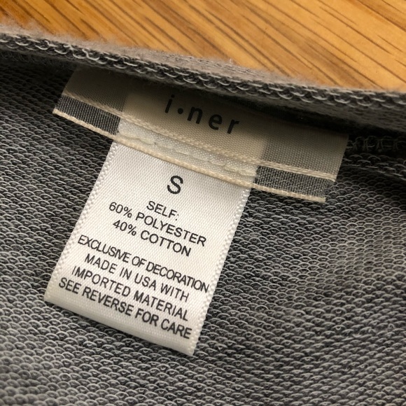 Top - Picture 4 of 4